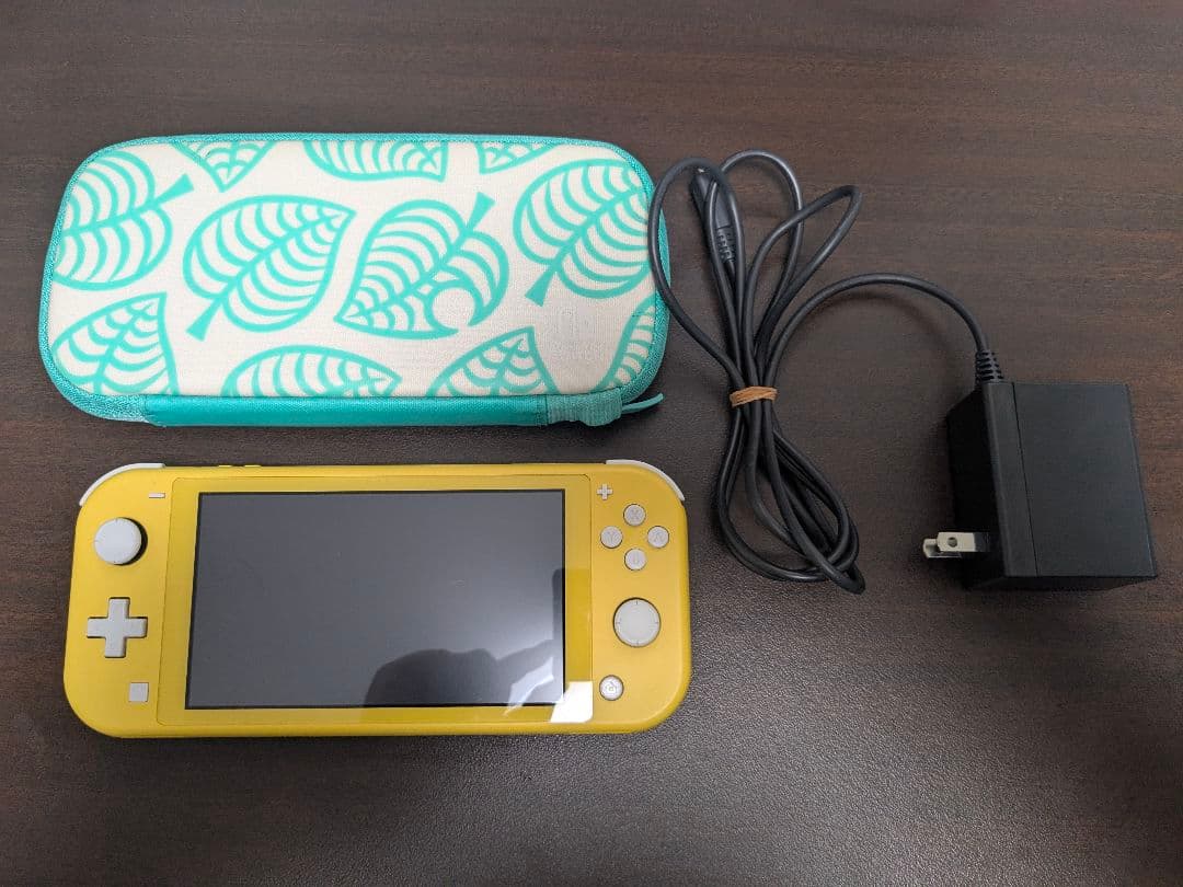 Nintendo Switch Lite イエロー 本体 充電器 ケース付き