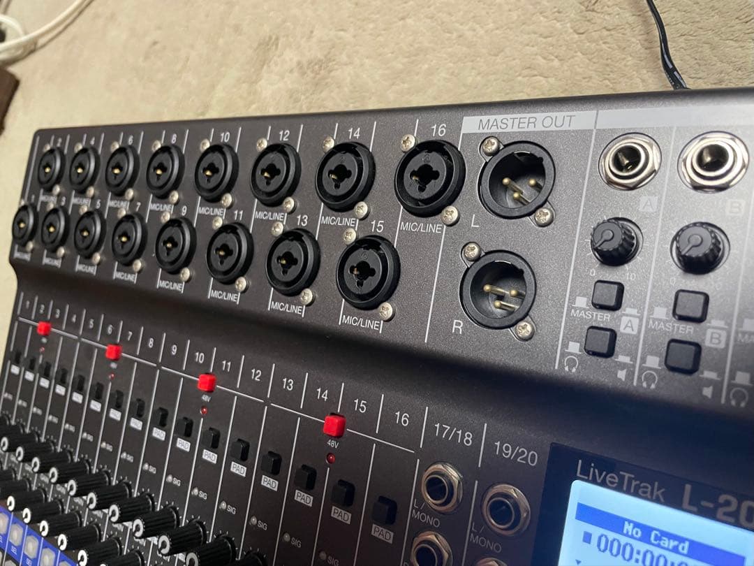 【動作確認済】ZOOM LiveTrak L-20 ＋ BTA1 ＋ FS01