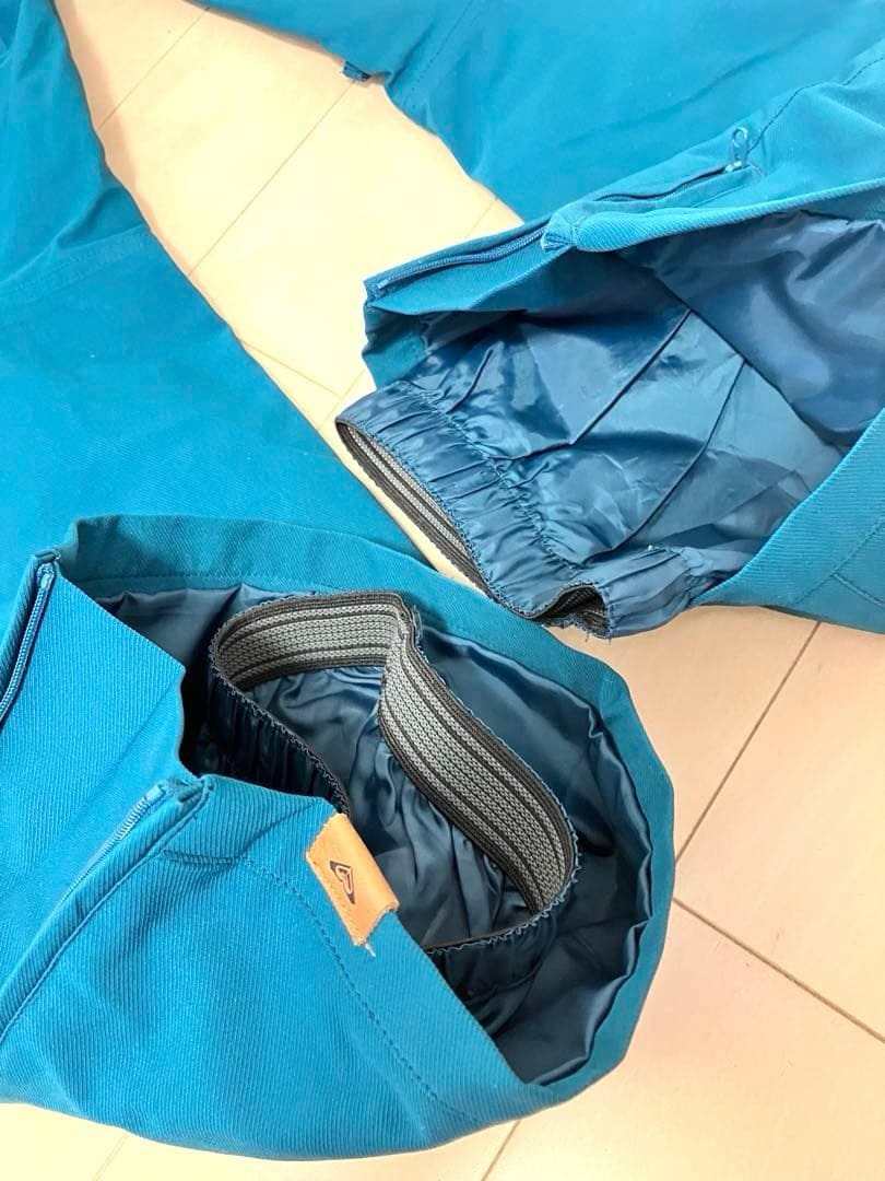 ROXY ロキシー　レディースS/M スノーボードウェア　上下セット！