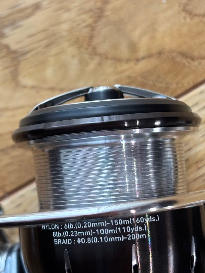 【美品】ダイワ　ルビアスPC LT2500-H