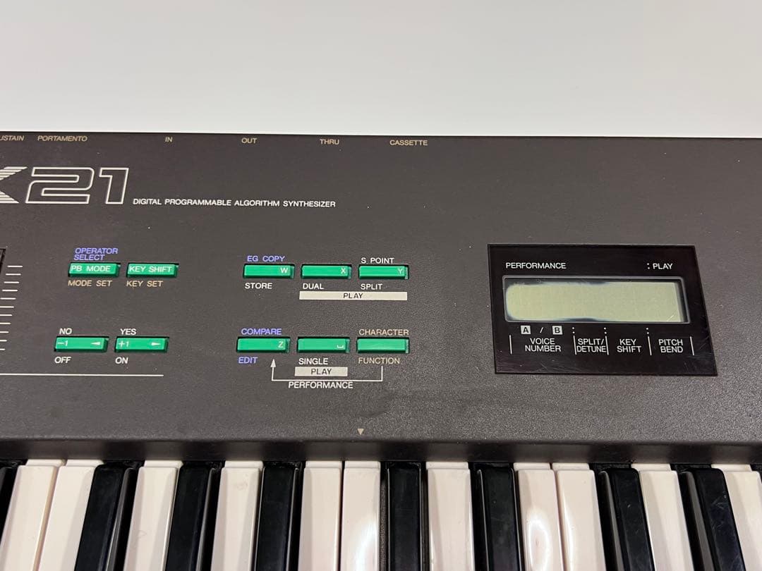 YAMAHA DX21 シンセサイザー 61鍵