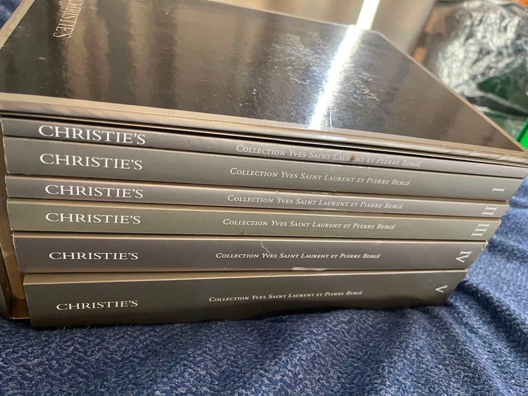 図録　イヴサンローラン