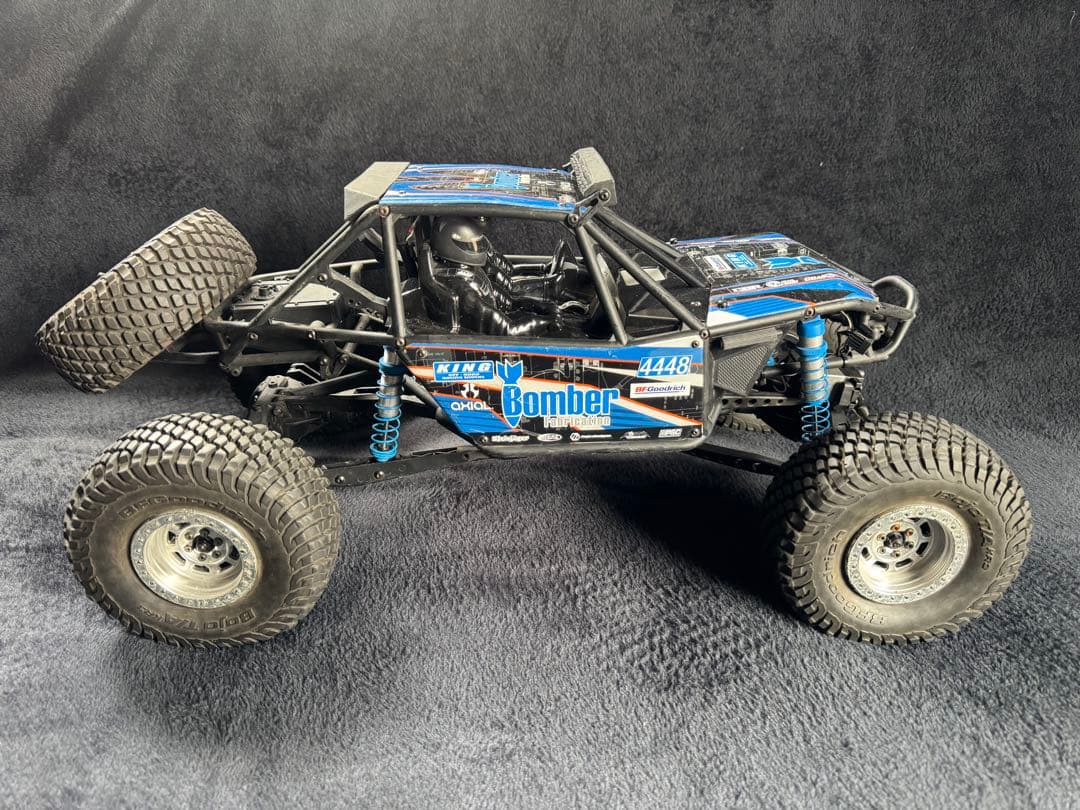 ホビーラジコン axial RR10 bomber RC