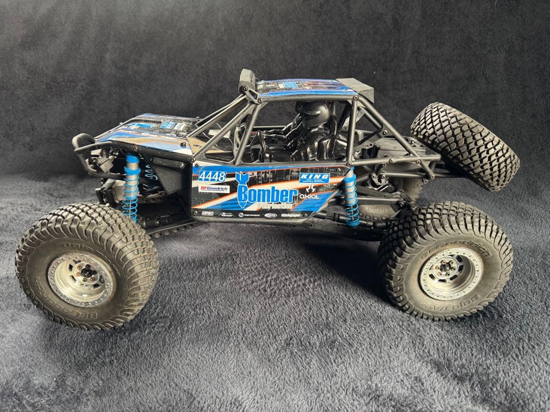 ホビーラジコン axial RR10 bomber RC