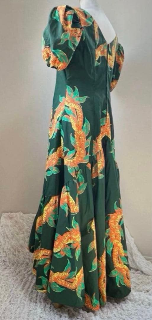 M〜Lサイズ　ホロクウ　イリマレイ　パフスリーブ　Ｖネック　hula ハワイ