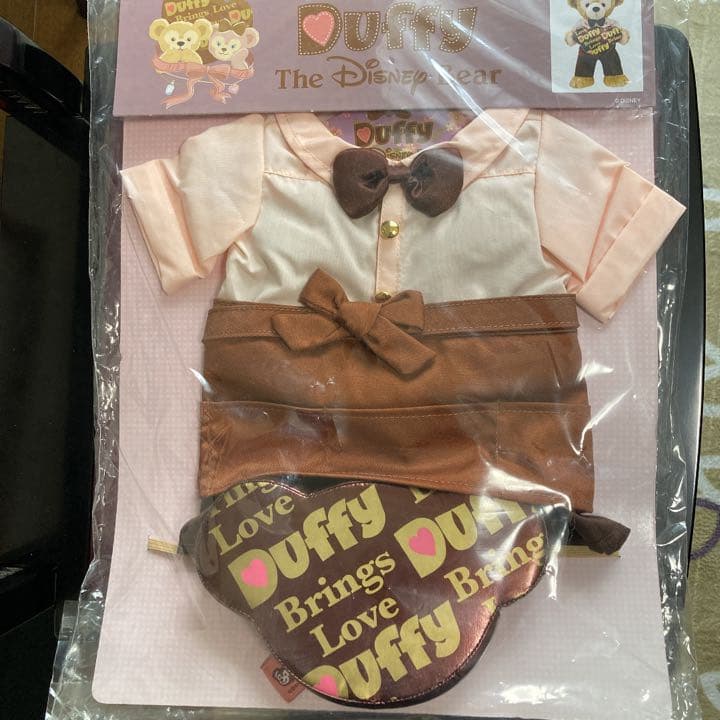 ダッフィー　シェリーメイ　バレンタインコスチューム　新品未使用