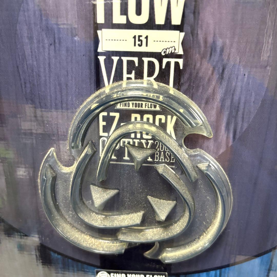 ✨美品✨FLOW VERT BLUE 151cm グラトリ フロウ　スノボ板