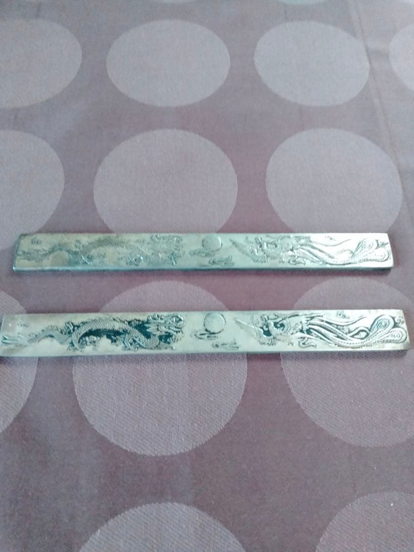 旧蔵した物中国骨董貴重希少 【中国清の時代手造り龍鳳細工彫刻純銀文鎮２点セット】