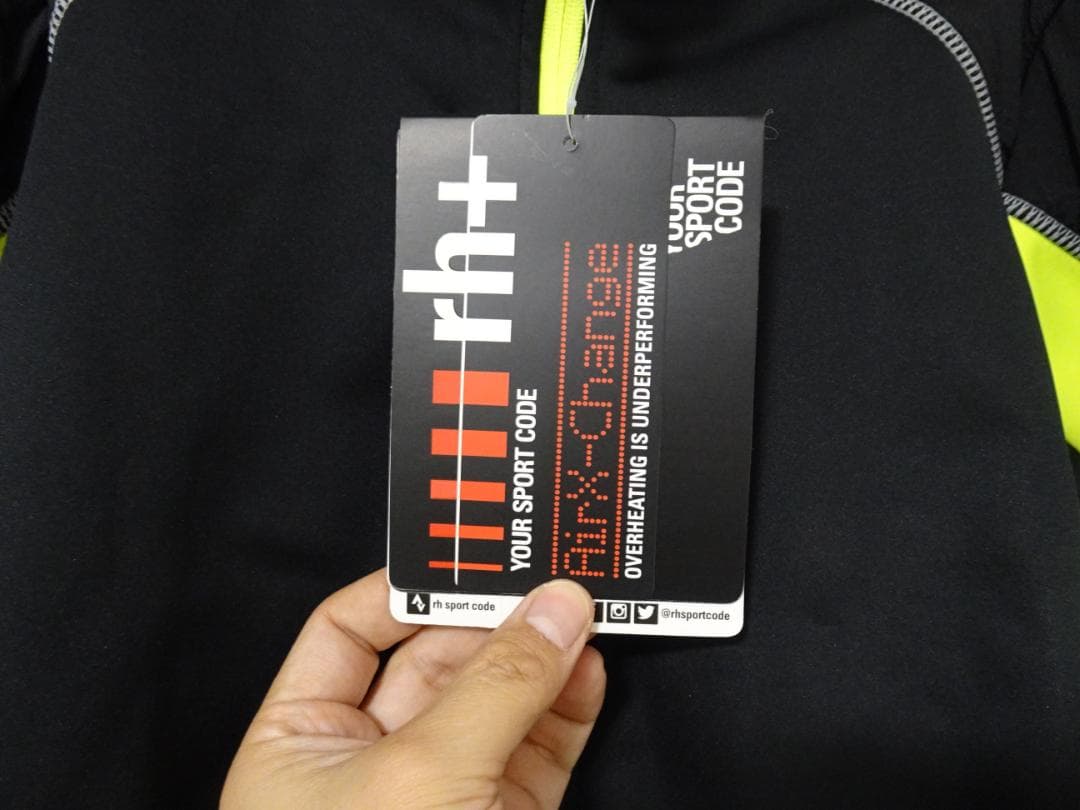 ◆未使用◆定価2.3万rh+ アールエイチプラス ゼロ エアー X ジャケット