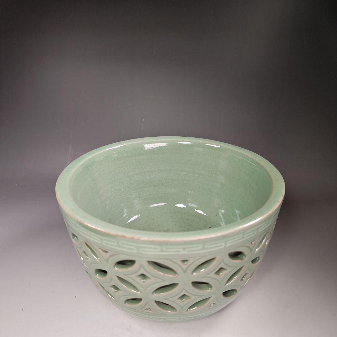 イ631 水指『久田宗也（尋牛斎）極箱』『廣州窯　青磁七宝透し　平水指』茶道具