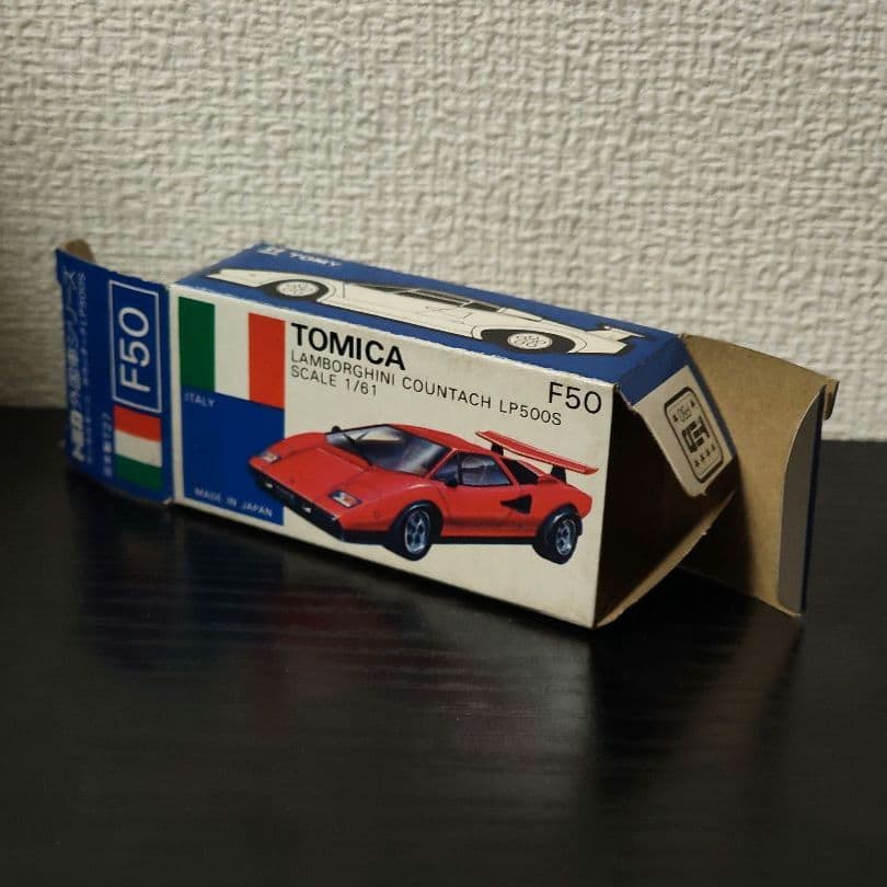 TOMICA　トミカ　ランボルギーニ　カウンタック　LP500S　箱付き