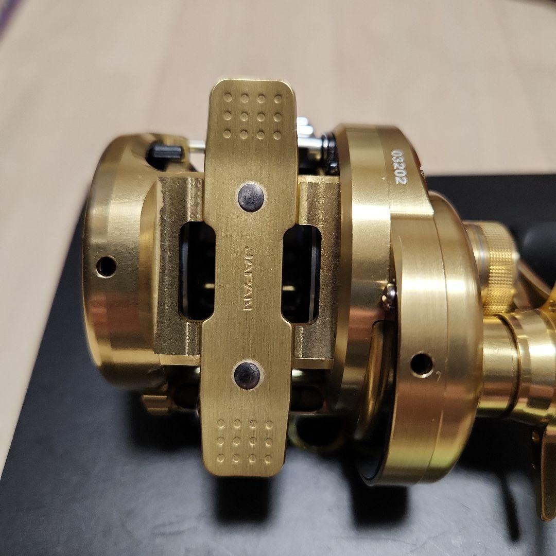 シマノ 14カルカッタコンクエスト100 中古品