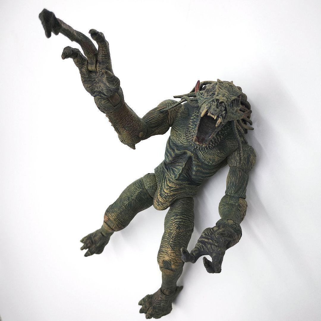 希少✨️Mezco Toyz ヘルボーイ サマエル フィギュア 入手困難