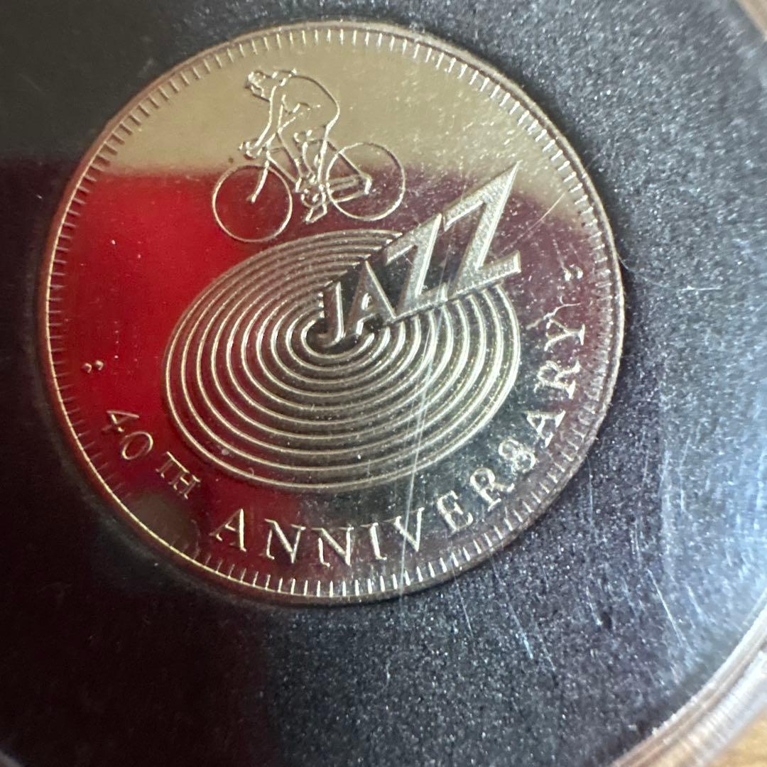 2018 Brian May 'Jazz' Sixpence 40周年記念