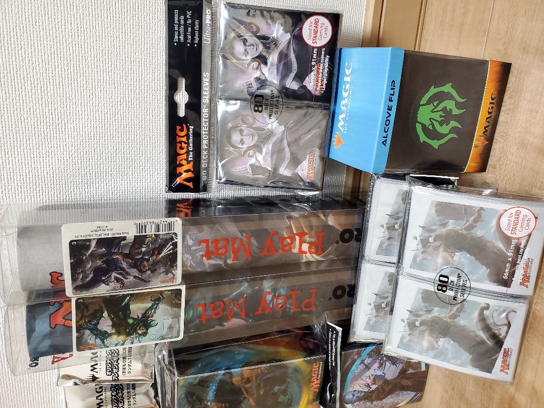 マジックザギャザリング サプライセット　プレイマット デッキ ケース　フィギュア