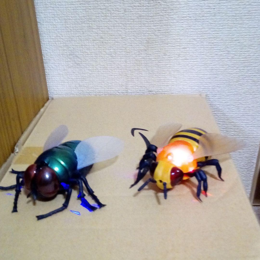 昆虫ラジコン ハチ& ハエ セット