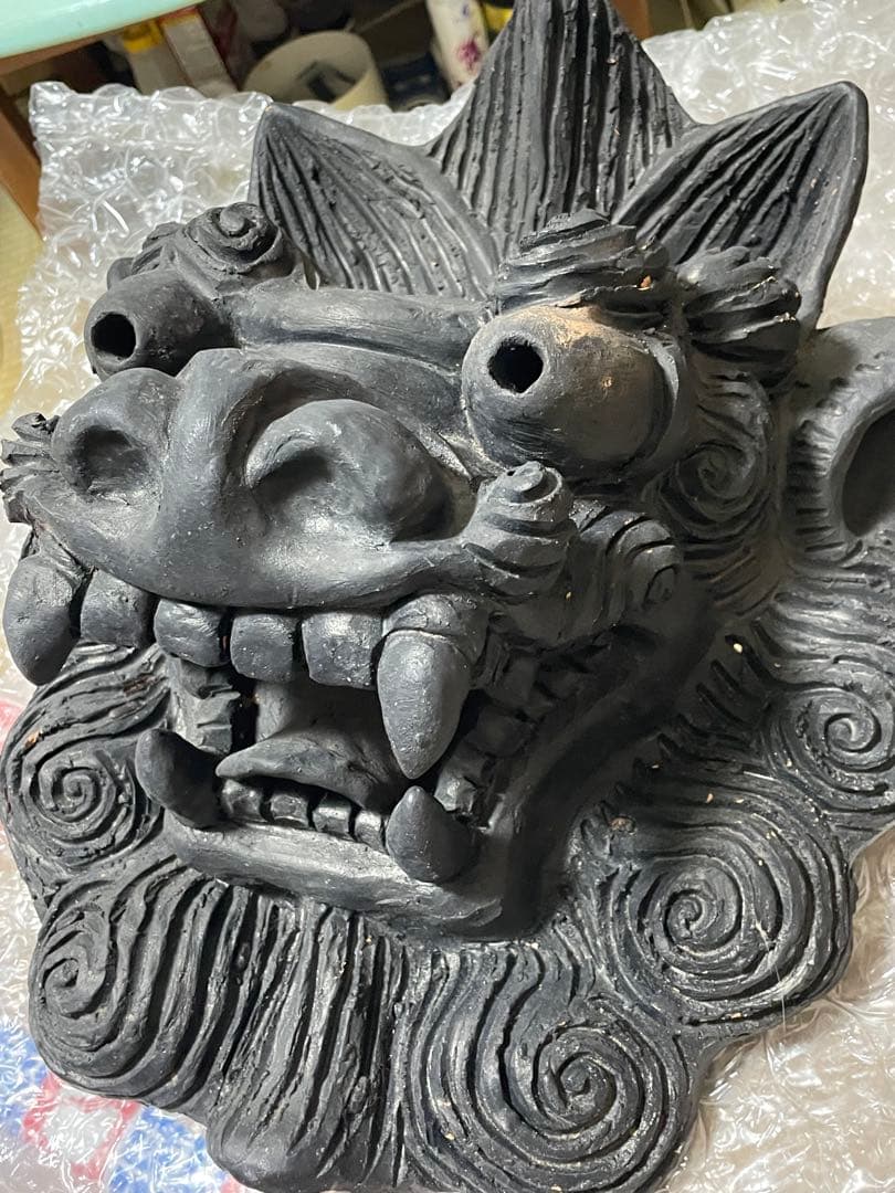 名工　島常賀　面シーサー　燻　壺屋焼