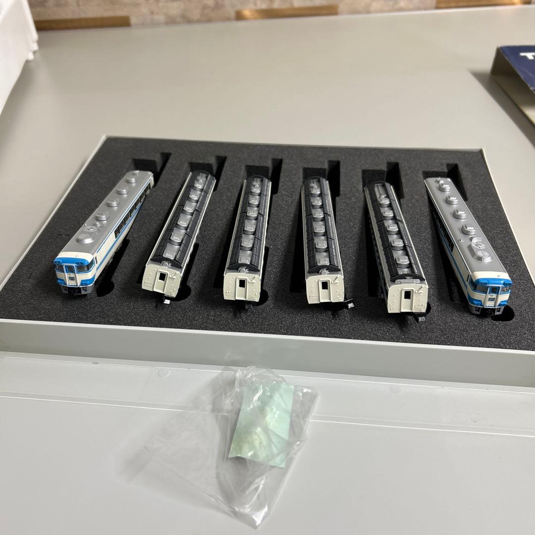 92606 トミックス　181系ディ−ゼルカ− 四国カラ−