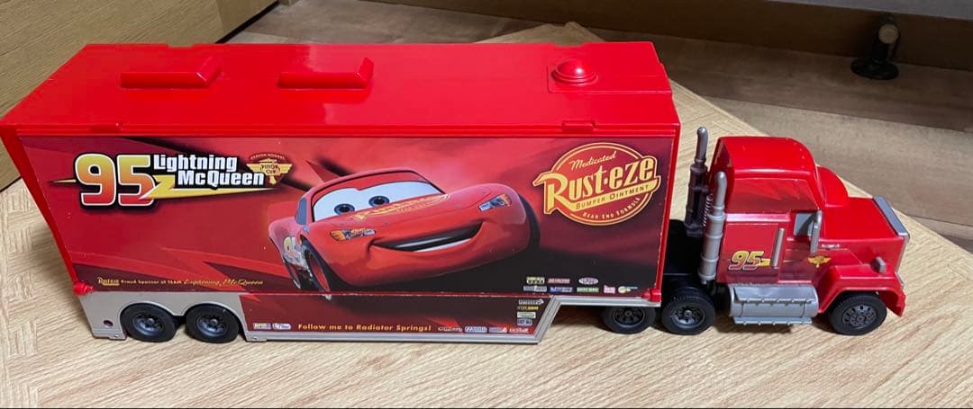 カーズ トミカ たくさんのせよう！大きなマック 廃盤品 トミカ30台➕2台