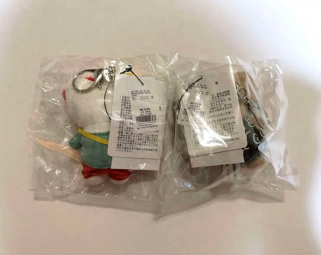 新品　me %ローリーズファーム　ハローキティ　キーホルダー 幼稚園&ウキワ