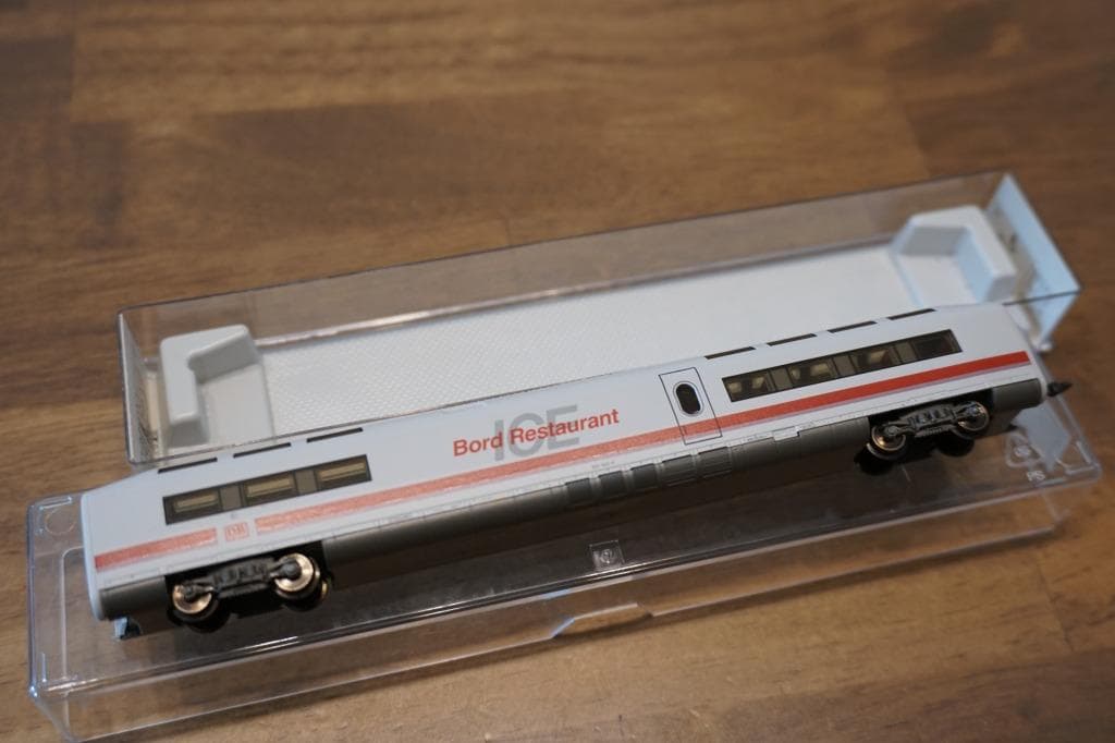 フライシュマン　ＤＢ（ドイツ）　ＩＣＥ１　旧塗装　８０４　０２０－６　食堂車