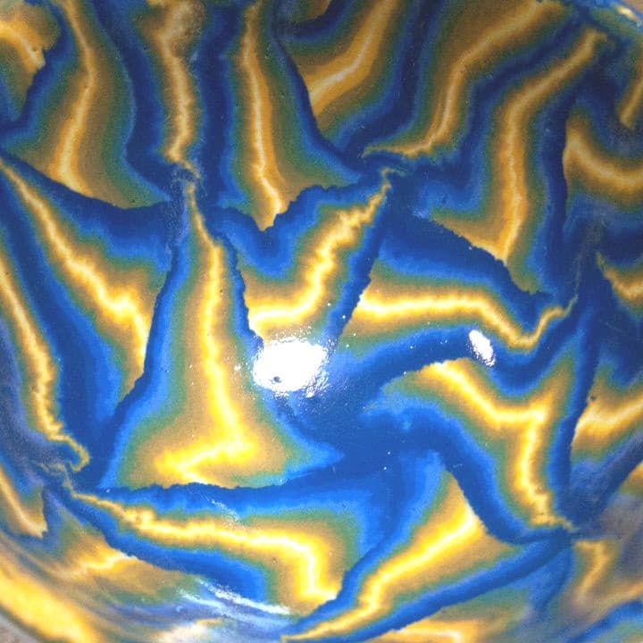 【練上鮮やか】松井康陽（父 人間国宝 松井康成）椋灰釉練上酒呑　ぐい呑み