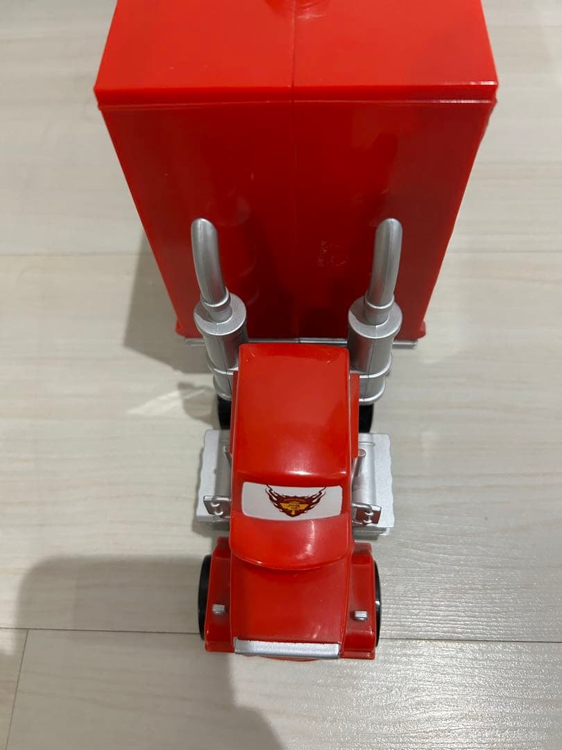 マックトレーラー＆カーズ ミニカー10台セット　ディズニーストア限定