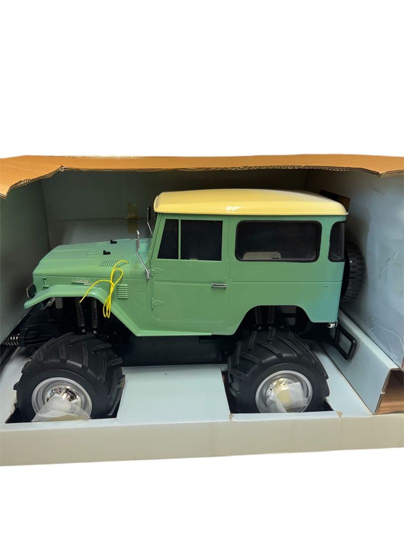 ホビーラジコン TOYOTA LAND CRUISER FJ40V 1/8 RC