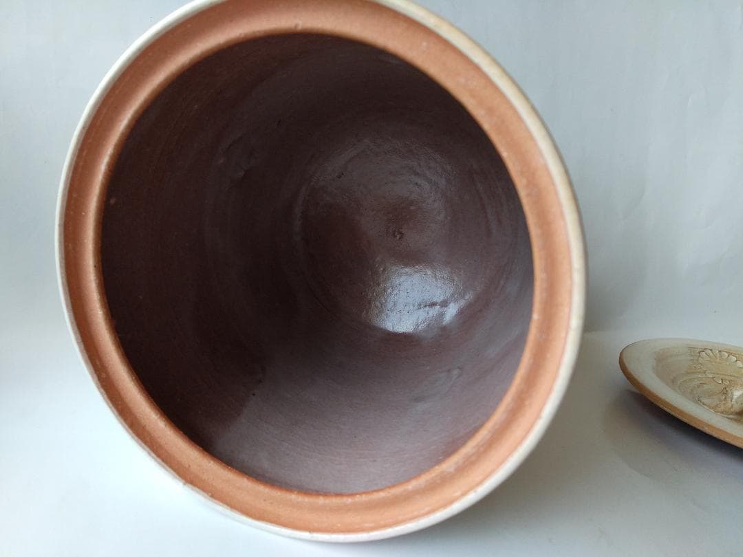 陶光 作 白掛釉花文水指  茶道具 茶器 水指 逸品 美品 です。