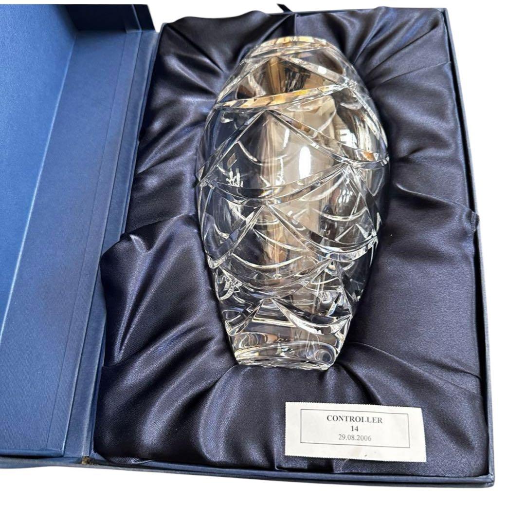 FABERGÉ クリスタル卵型彫刻ファベルジェ　FABERGE ガラス瓶