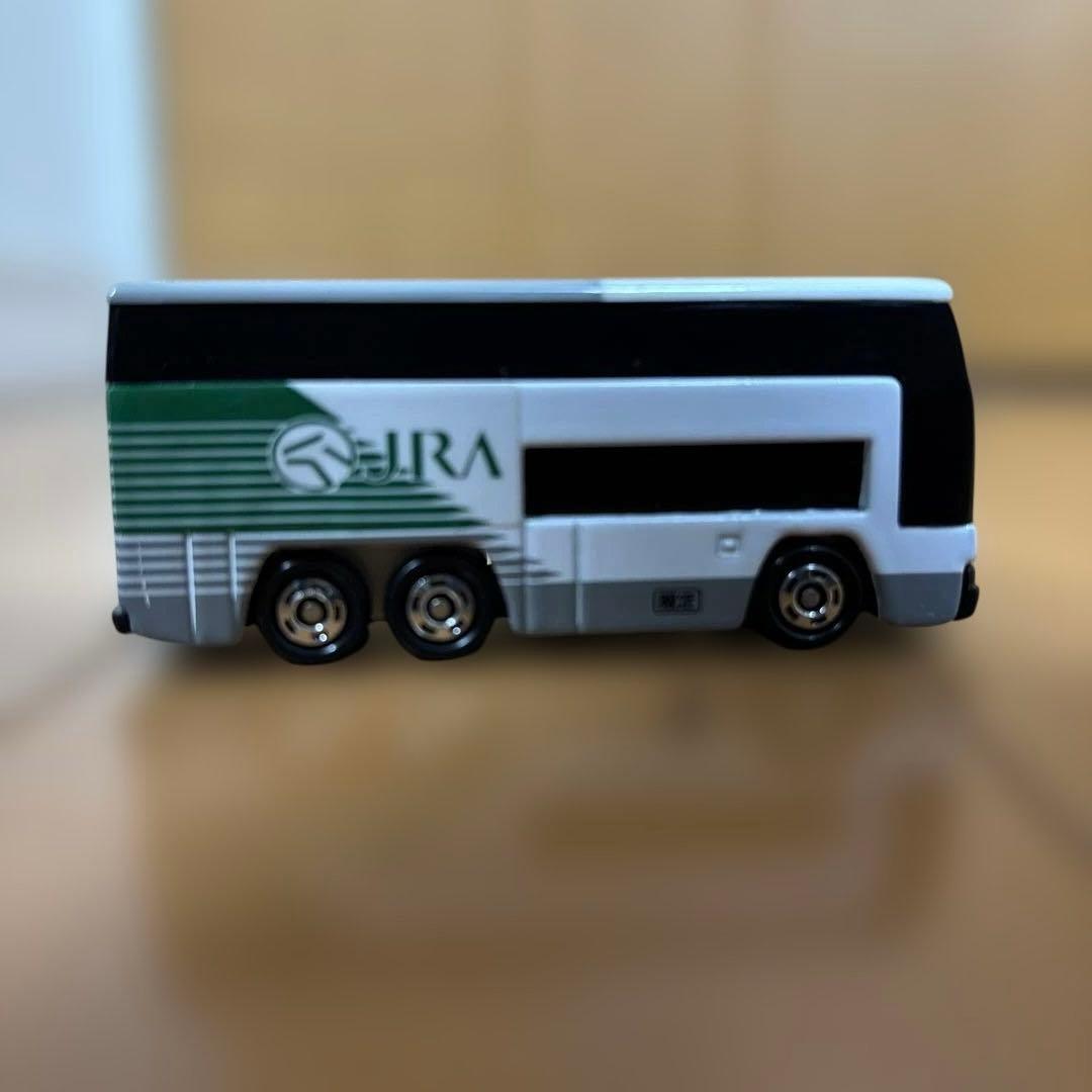 トミカ　JRA 競走馬専用運搬車