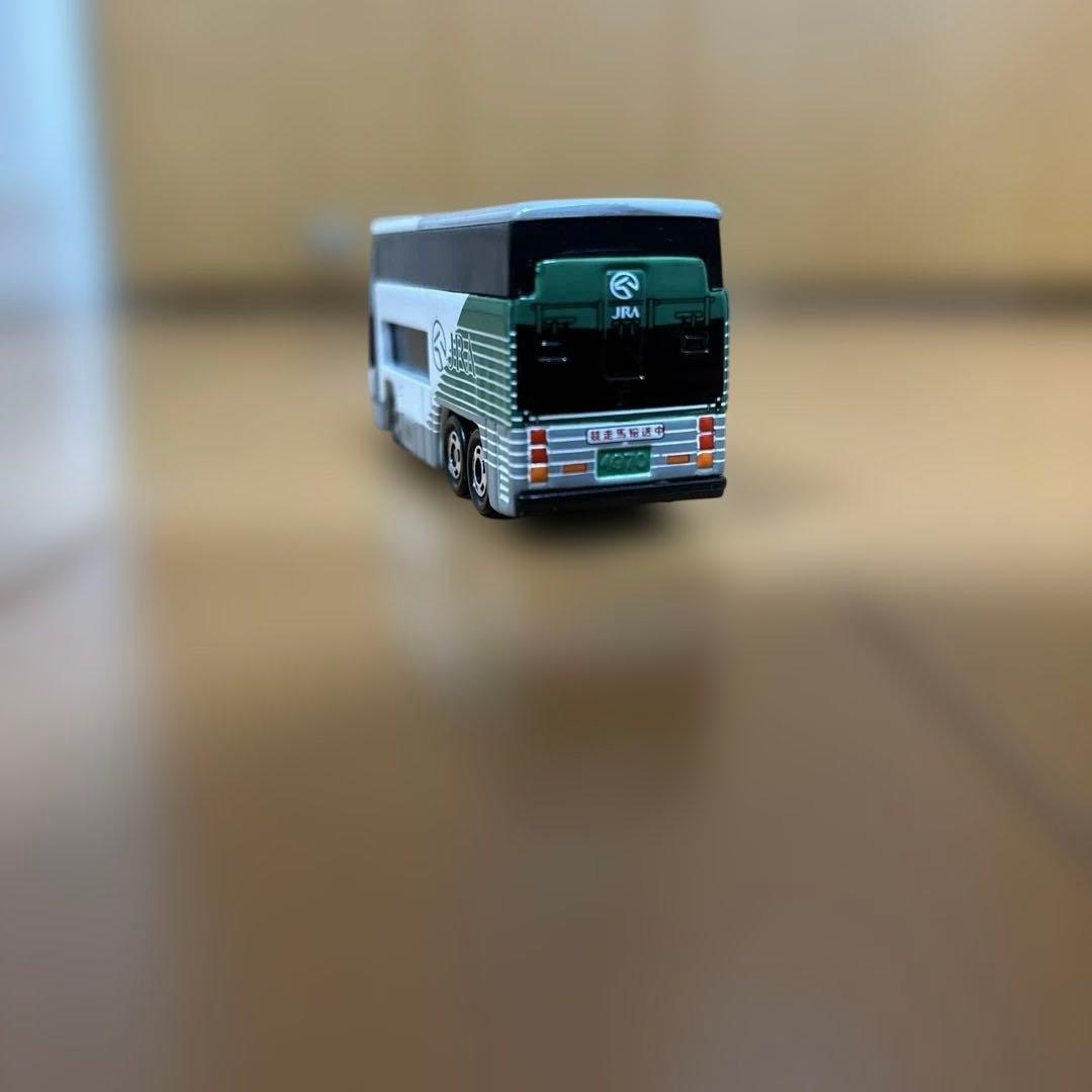 トミカ　JRA 競走馬専用運搬車