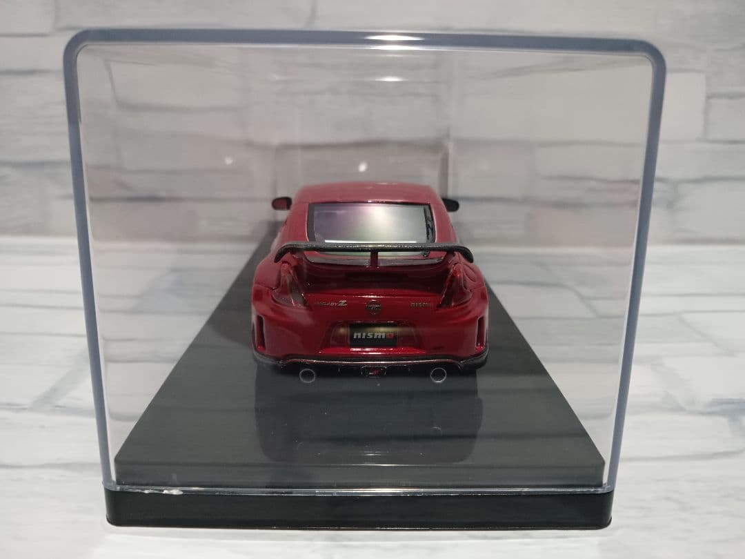 1/43　日産　フェアレディZ　Z34 ニスモ　ミニカー　バイブラントレッド
