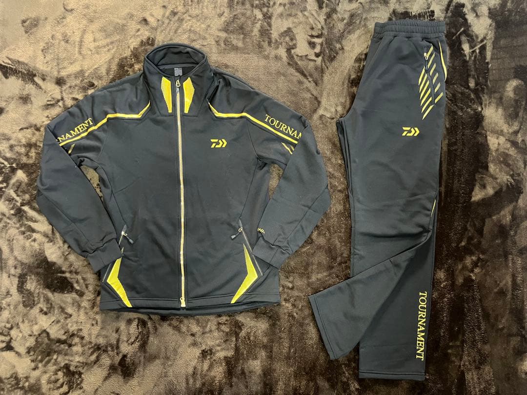 ダイワ トーナメント ジャージスーツ DI-1007T+DE-73008 新品