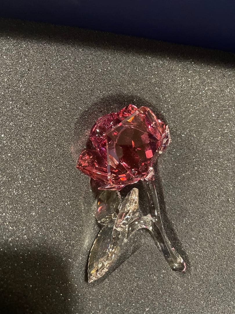 スワロフスキー　薔薇　置物