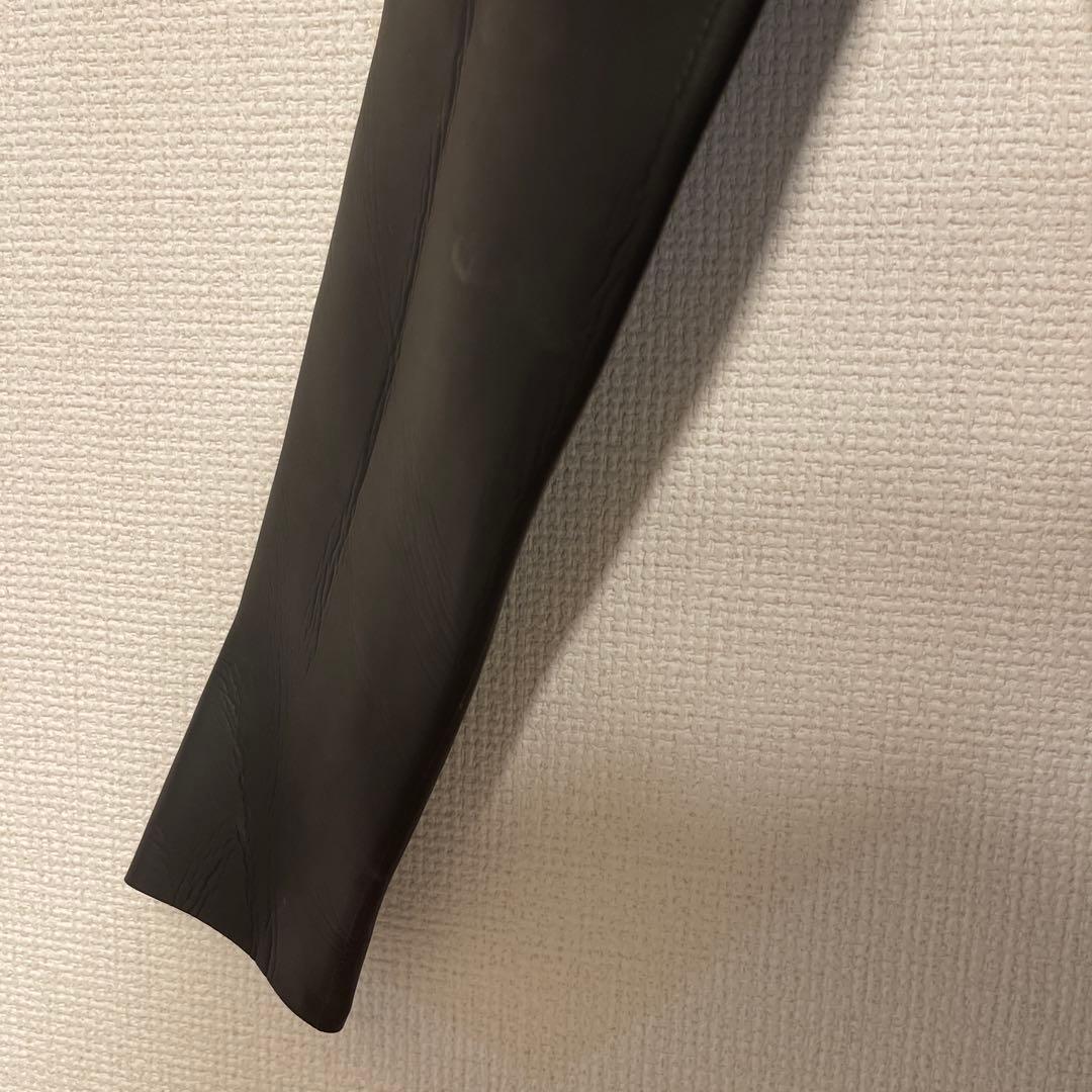 RASH 黒フルジップ タッパー　Lサイズ