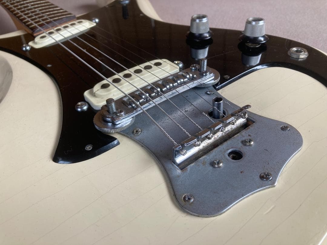 ギター GUYATONE LG150T MOSRITE STYLE WHITE 60s