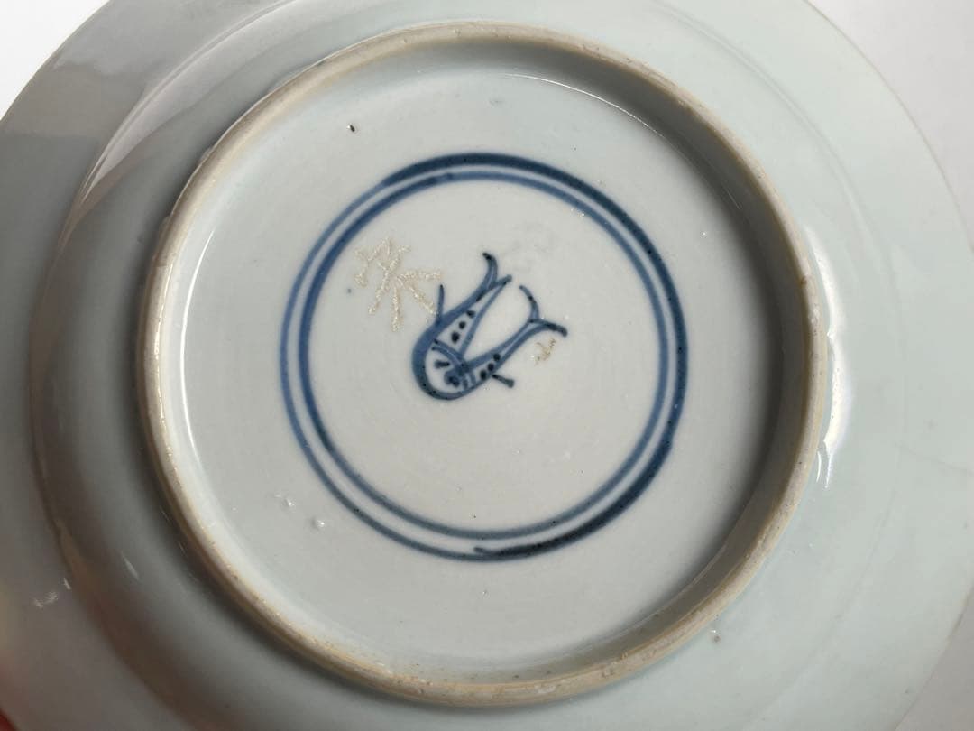 中国骨董　アンティーク　五彩　蝶々　宝文様　五寸皿　双魚印　中国　清朝　康熙五彩