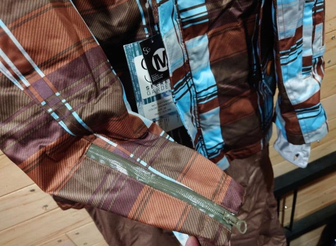 新品スキーウェア(スノボーウェア)SECRET GARDENシークレットガーデン