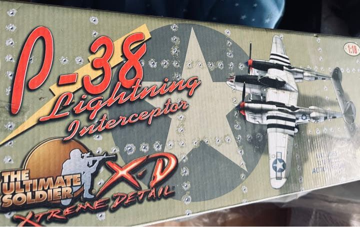 P-38 ライトニング　1/18 ビッグスケール