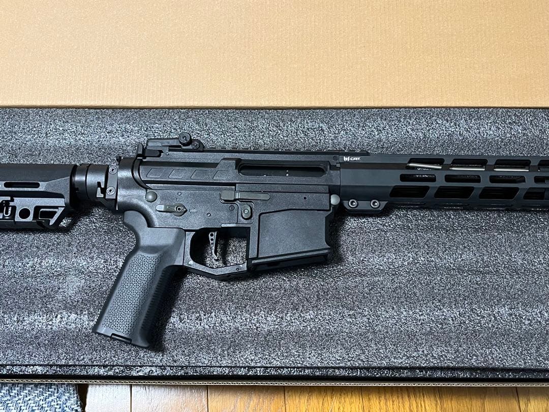 C.A.TヴァーサテイルAR-15、保証書付き