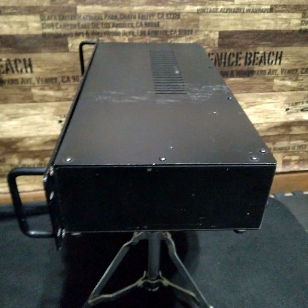 SWR STUDIO 220　ベースアンプヘッド