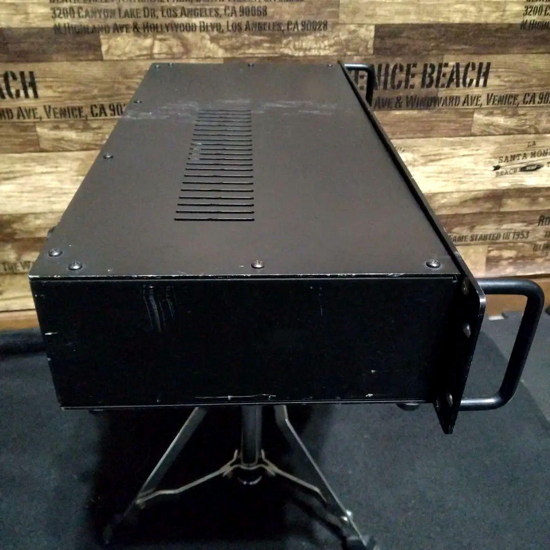 SWR STUDIO 220　ベースアンプヘッド