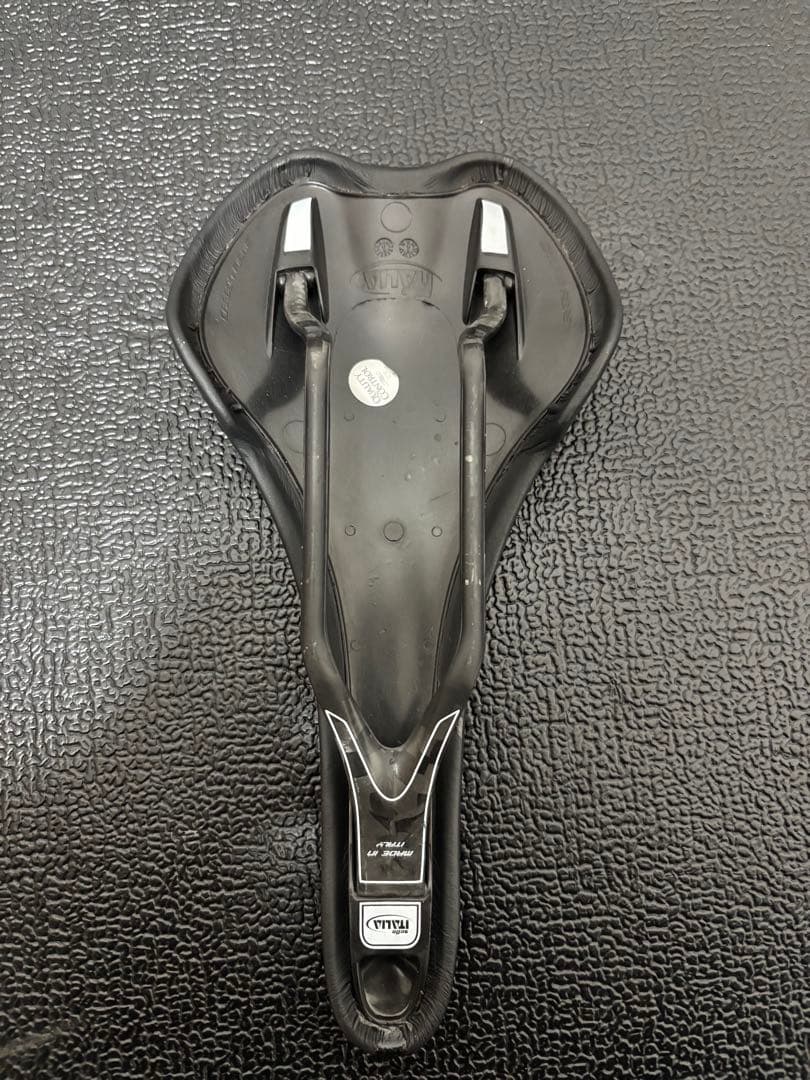 selle italia SLR フルカーボンサドル ブラック