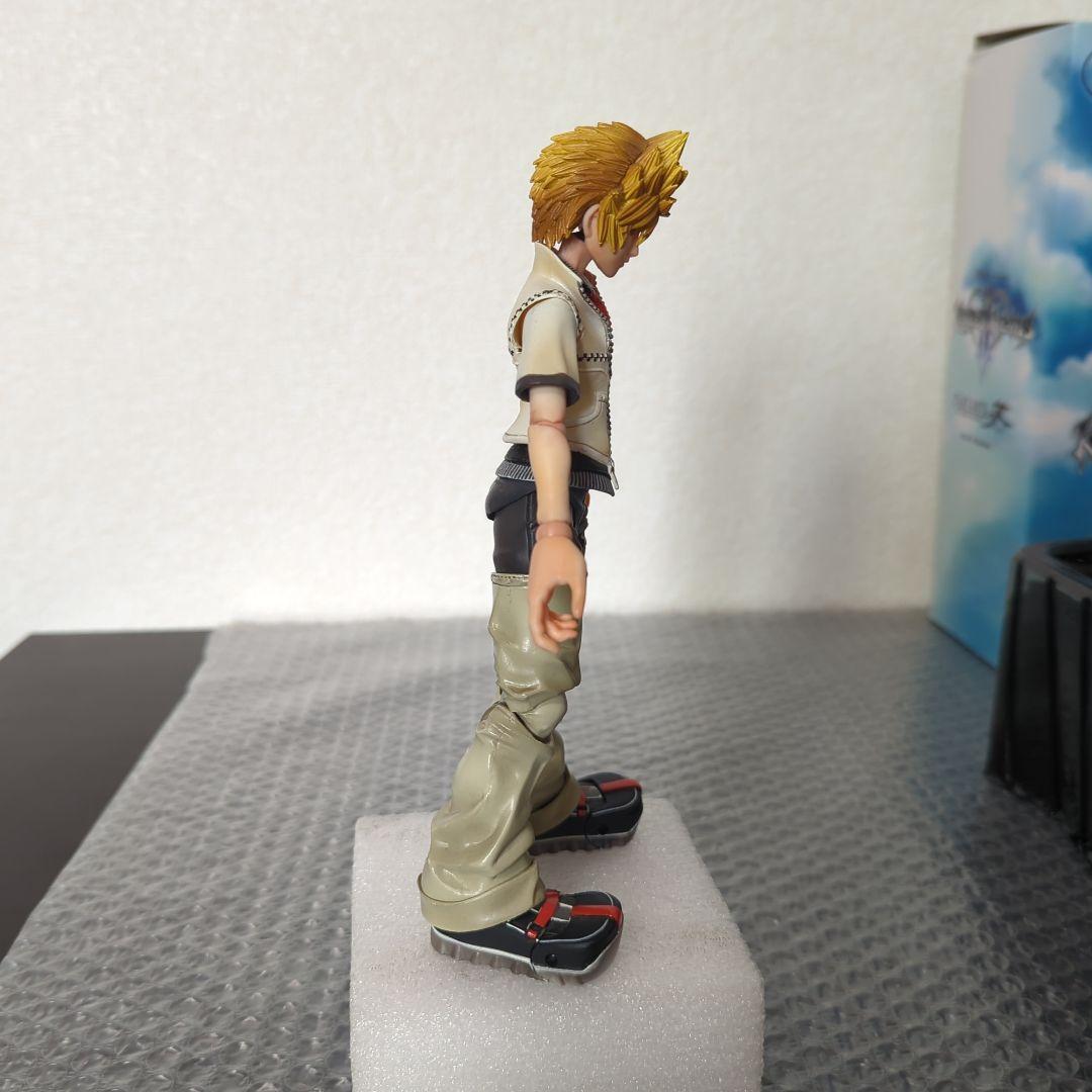 【希少】プレイアーツ改　ロクサス　キングダムハーツ　アクションフィギュア