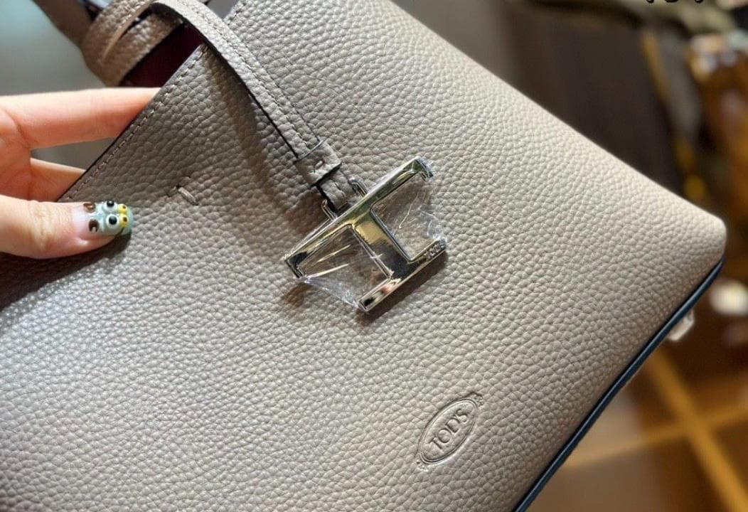 極美品☆ グレー レザー ハンドバッグショルダーバッグ