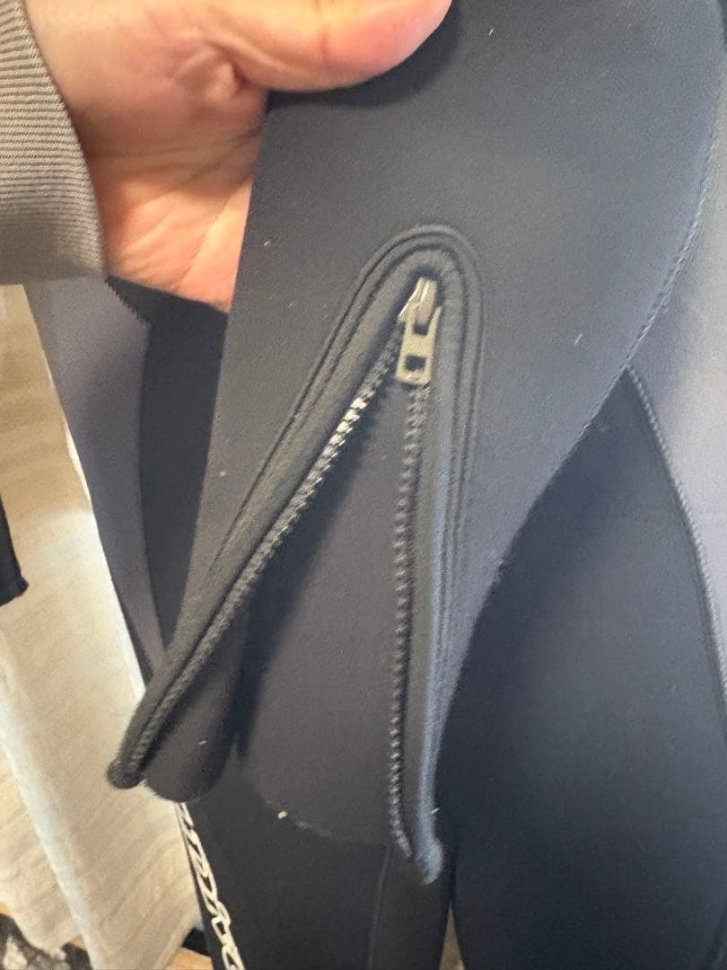 WorldDive フルスーツ ブラック/グレー　5ミリ　Mサイズくらい