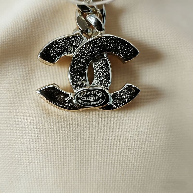 CHANEL CCロゴが可愛い ピアス