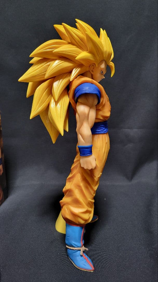 ドラゴンボールGrandista nero 超サイヤ人3孫悟空＆専用LEDケース