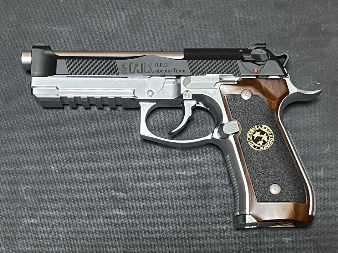 東京マルイ ガスガン サムライエッジ アルバート.W.モデル01 バイオハザード